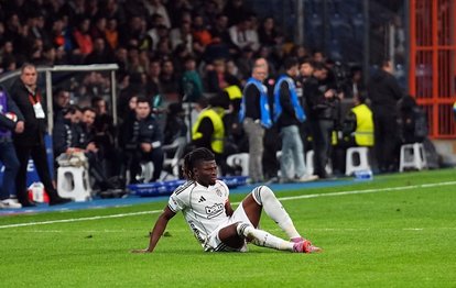 "Beşiktaş'ın Yeni Yıldızı El Bilal Toure’den Hayranlarını Üzen Haber: Sahalara Dönüş Ne Zaman?"