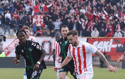 "Boluspor'un Ev Sahipliğinde Gerçekleşen Heyecanlı Karşılaşma: Sakaryaspor'a 2-0'lık Zafer"