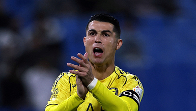 "Cristiano Ronaldo, Al Nassr'ın 5-0'lık Galibiyetinde 965. Golünü Atıyor"