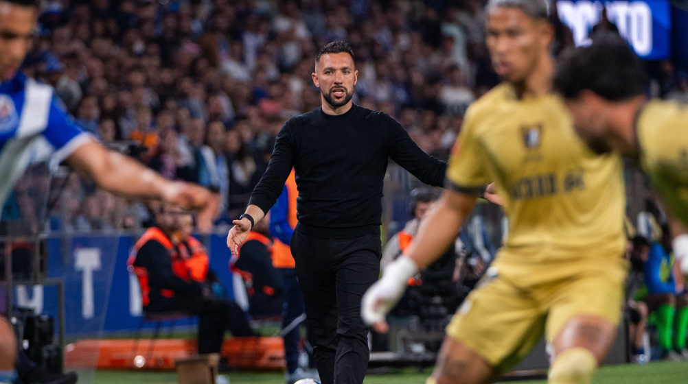 Eski Süper Lig teknik direktörü Farioli yönetimindeki Porto 31. şampiyonluğunu kazandı