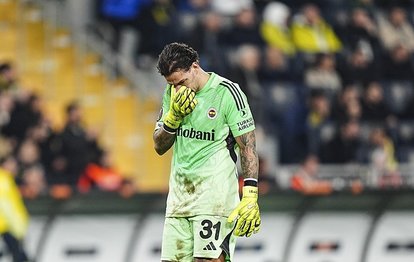 "Fenerbahçe'nin Kalecisi Ederson, Sakatlık Nedeniyle 3 Hafta Yok!"