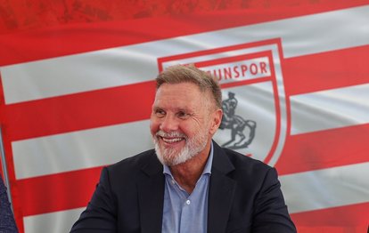 "Samsunspor'un Yeni Rotası Belli: Thorsten Fink, Teknik Direktörlük Koltuğuna Oturuyor!"