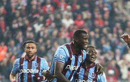 "Trabzonspor'un 833 Günlük Derbi Özlemi: Fenerbahçe Karşısında Galibiyet Arayışı"